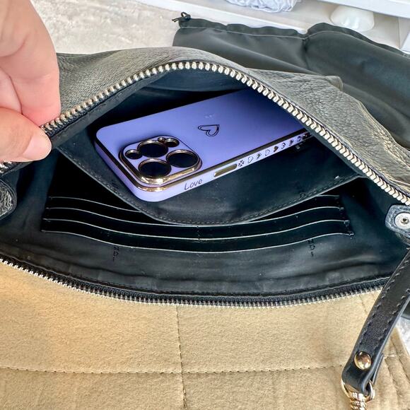 Fendi leather clutch crossbody bag - Picture 14 of 16